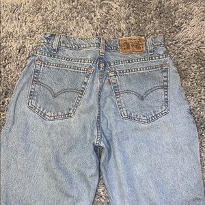 Vintage Levi’s wedgie mom jeans!